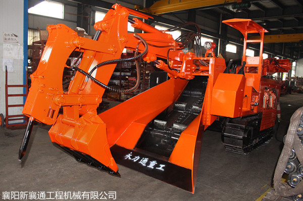 1595299468208411.jpg 扒渣機(jī)廠家_副本.jpg